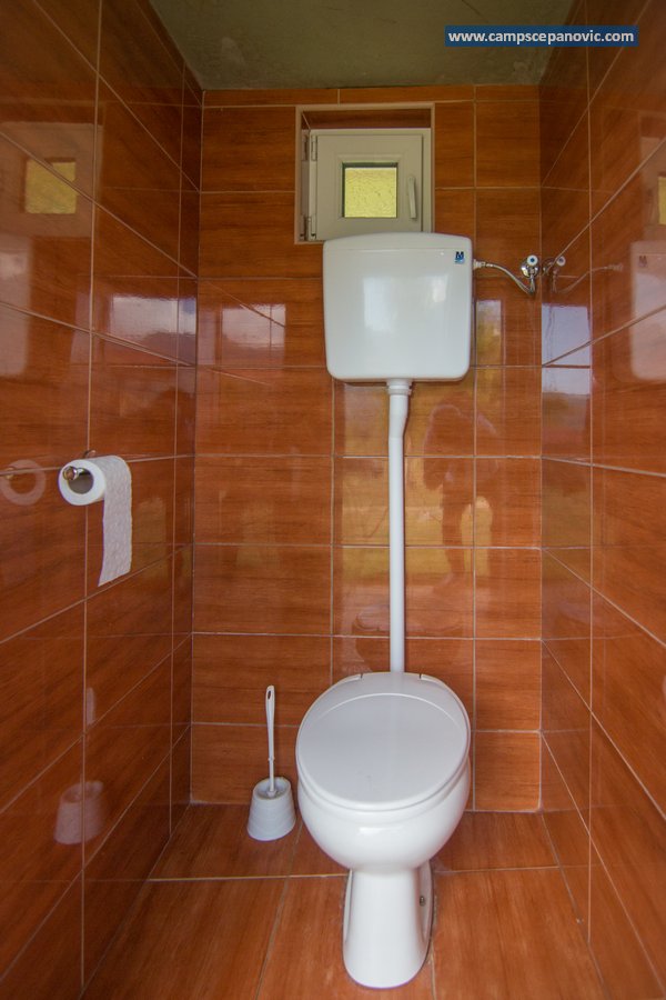 Clean camp toilet cabin